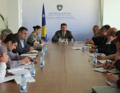 Ministri Ismajli Operatoret E Energjise
